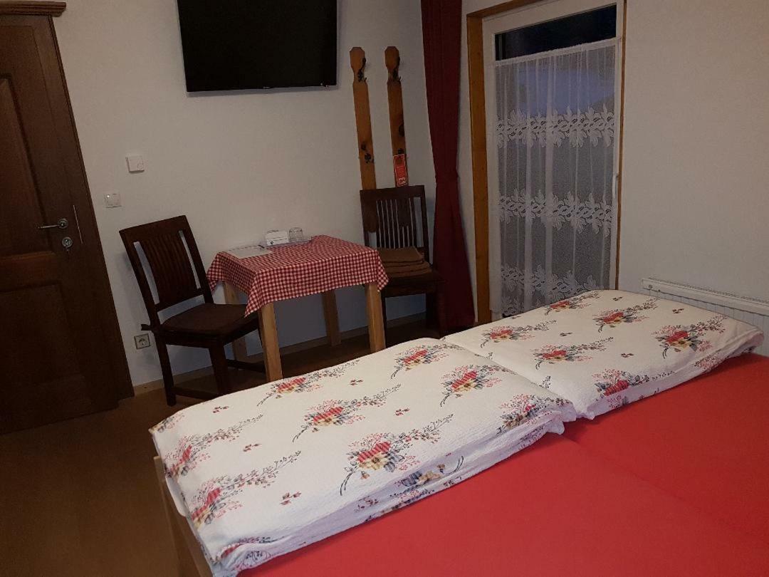 Pension Haus Rohrmoser Лунгёц Экстерьер фото